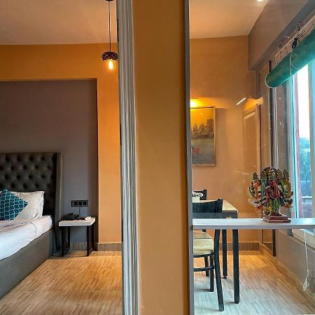 Via Varanasi-A Boutique Hotel ภายนอก รูปภาพ